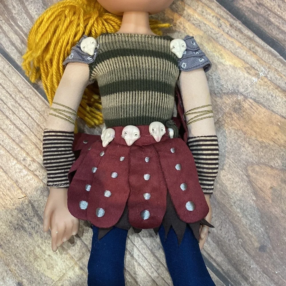 How To Train Your Dragon Live Spectacular Astrid Doll Posable 14" Dreamworks VGC - Picture 3 of 11